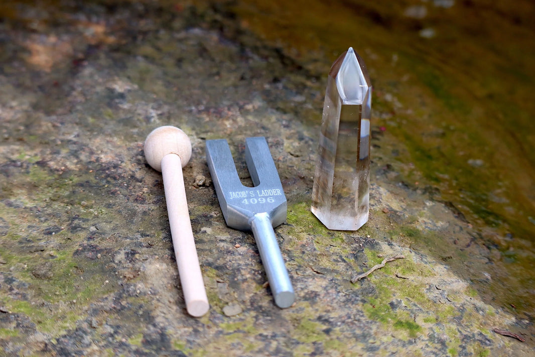 Crystal Resonator 4096 Hz - Vibration Crystals - Professionally Tuned .25 Hz - Angel Tuner, Gemstone Points, Crystal Vibration Kit