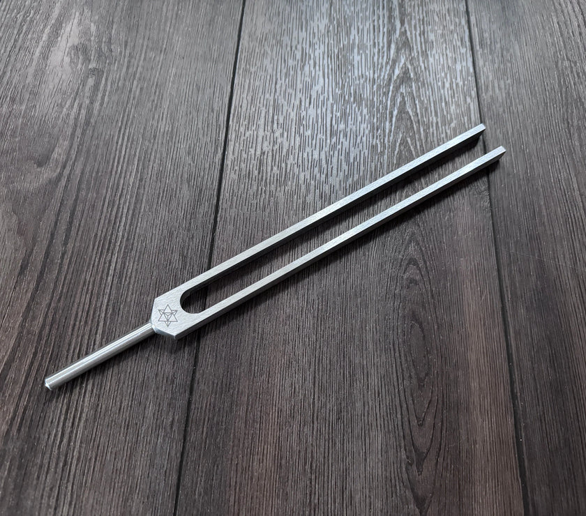 RV Medics' Unweighted Earth Star 68.05 Hz Tuning Fork - Vibration, Grounding, Biofield - Attenuator Handle Extender with 10mm Crystal