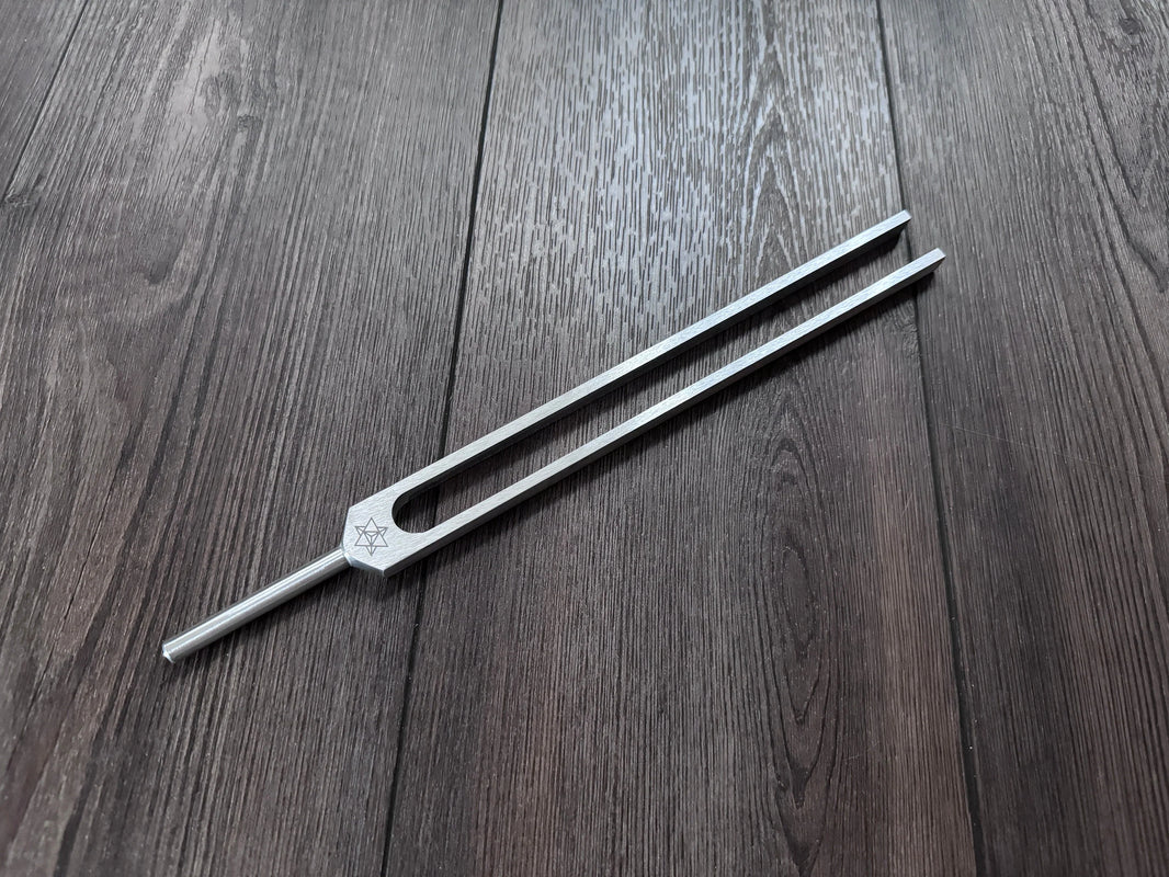 RV Medics' Unweighted Earth Star 68.05 Hz Tuning Fork - Vibration, Grounding, Biofield - Attenuator Handle Extender with 10mm Crystal